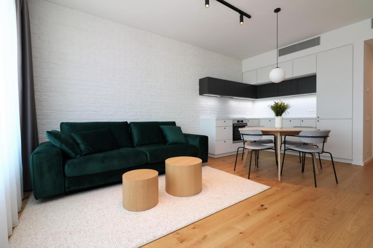 Sky Park New 1-Bedroom Apartment บราติสลาวา ภายนอก รูปภาพ